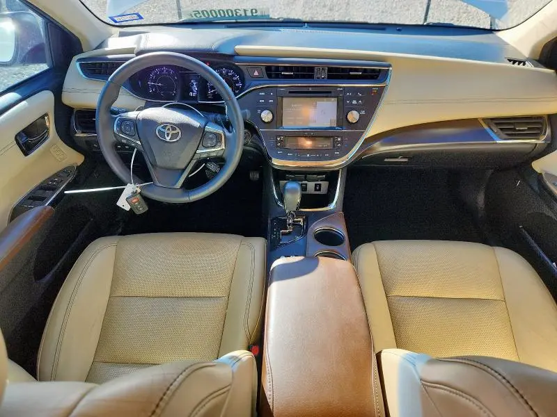 2016 TOYOTA AVALON XLE  