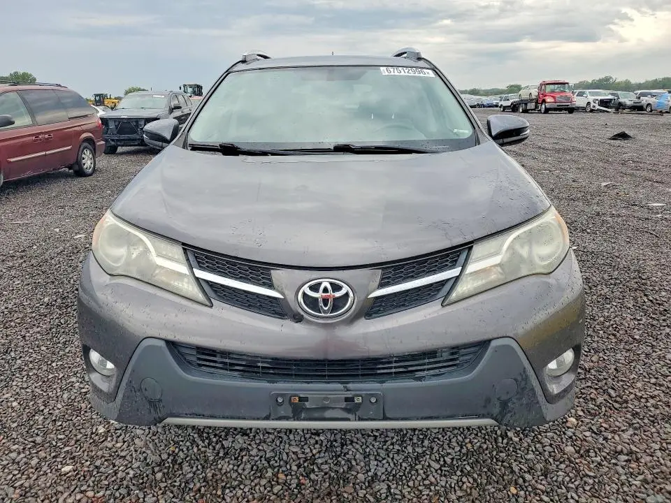 2015 TOYOTA RAV4 XLE  