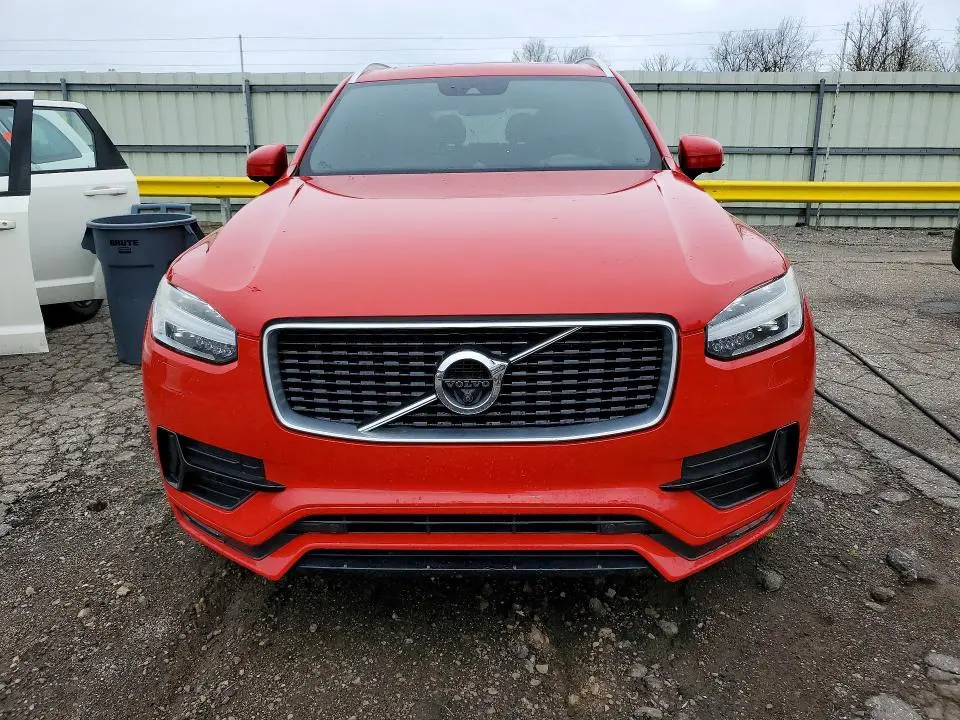2016 VOLVO XC90 T6  