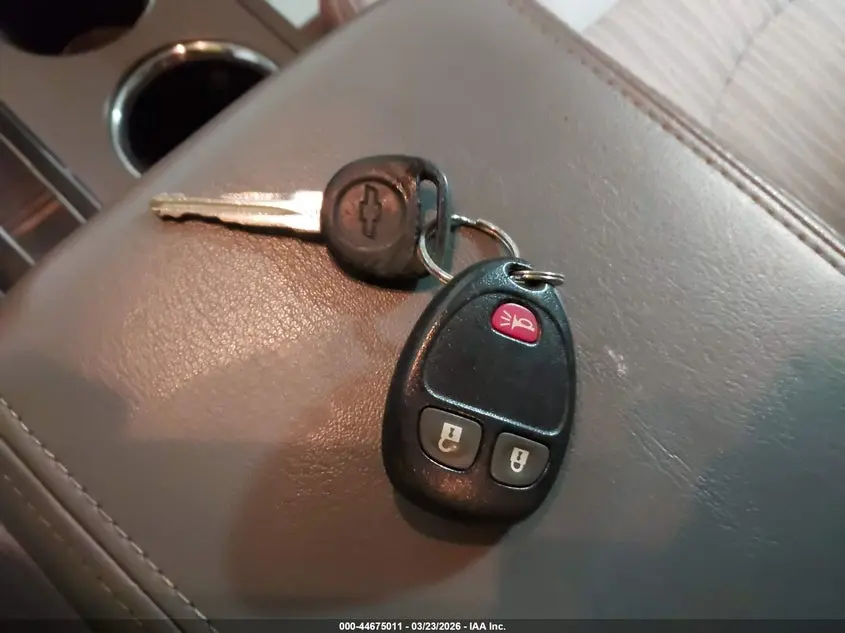 2014 CHEVROLET TRAVERSE LS