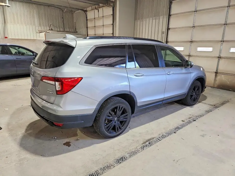 2022 HONDA PILOT SE  