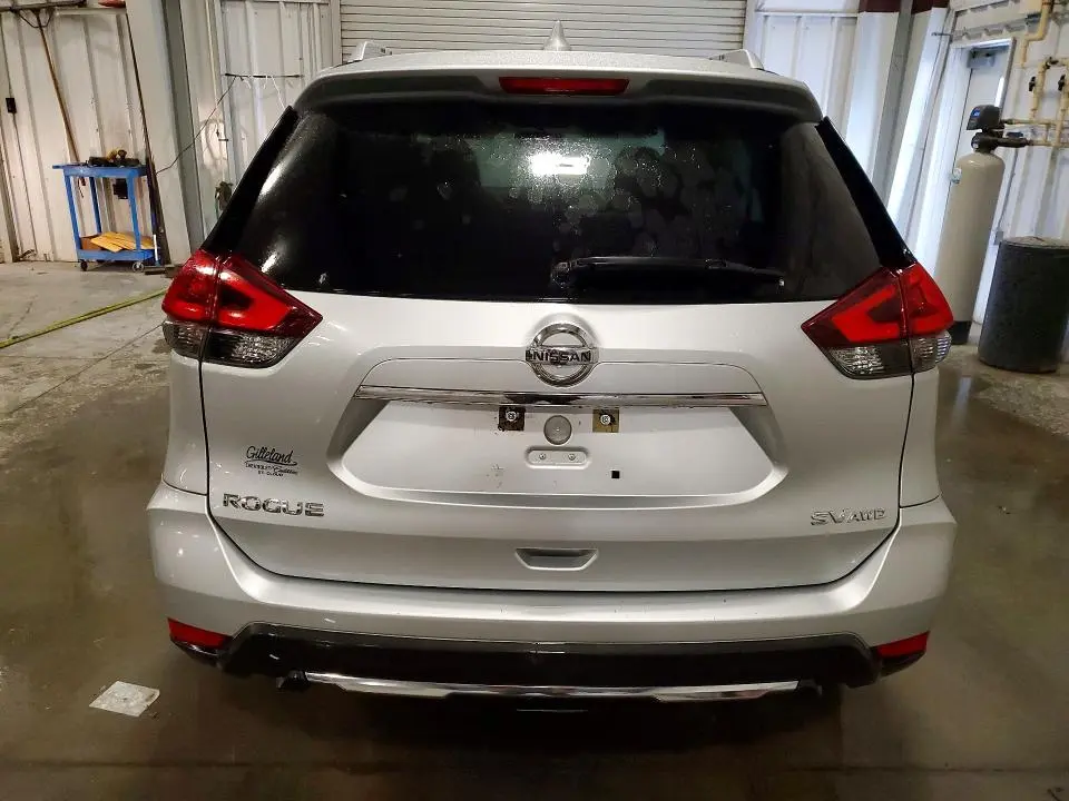 2018 NISSAN ROGUE SV  