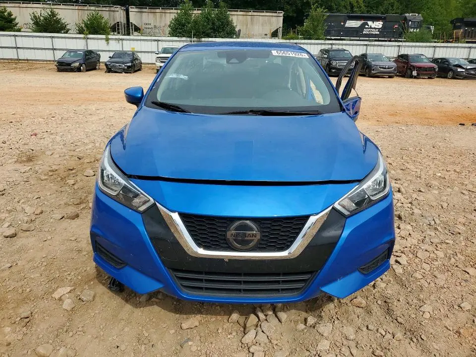 2021 NISSAN VERSA SV  