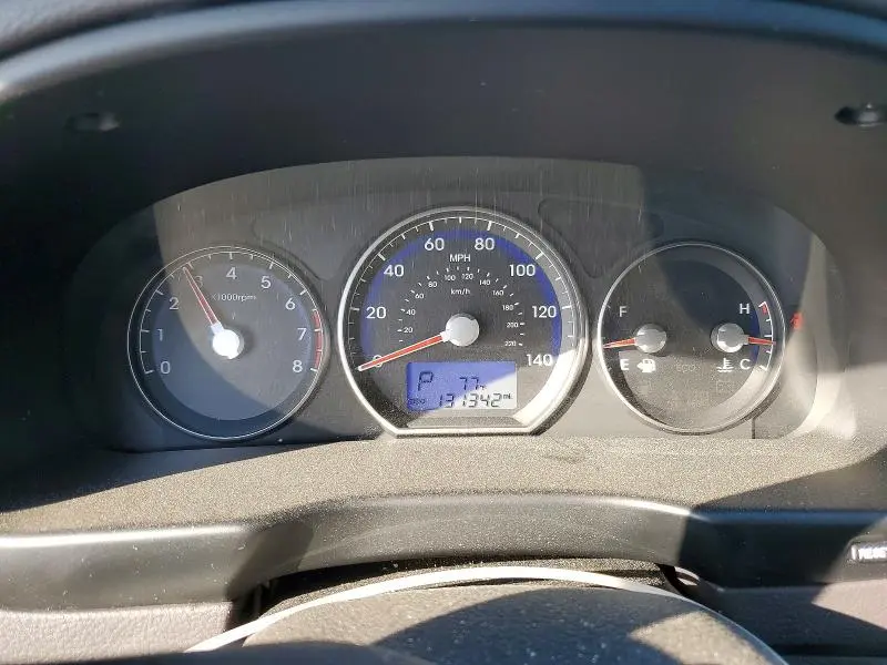 2010 HYUNDAI SANTA FE GLS  