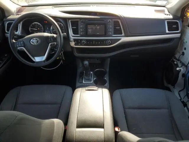 2016 TOYOTA HIGHLANDER LE  