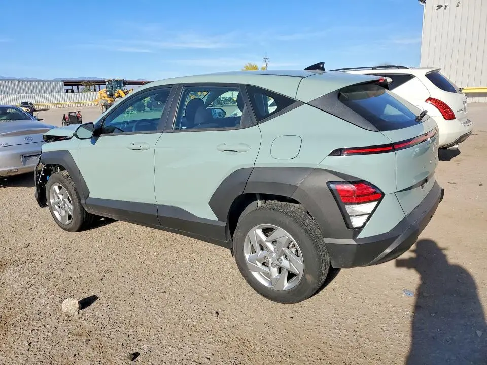 2024 HYUNDAI KONA SE  