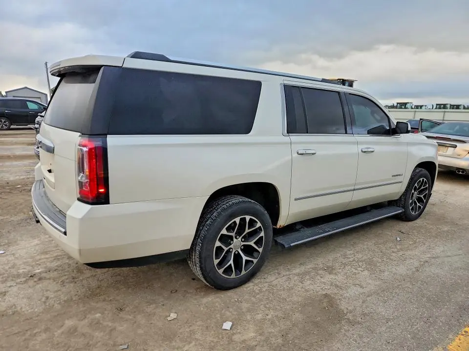 2015 GMC YUKON XL DENALI  