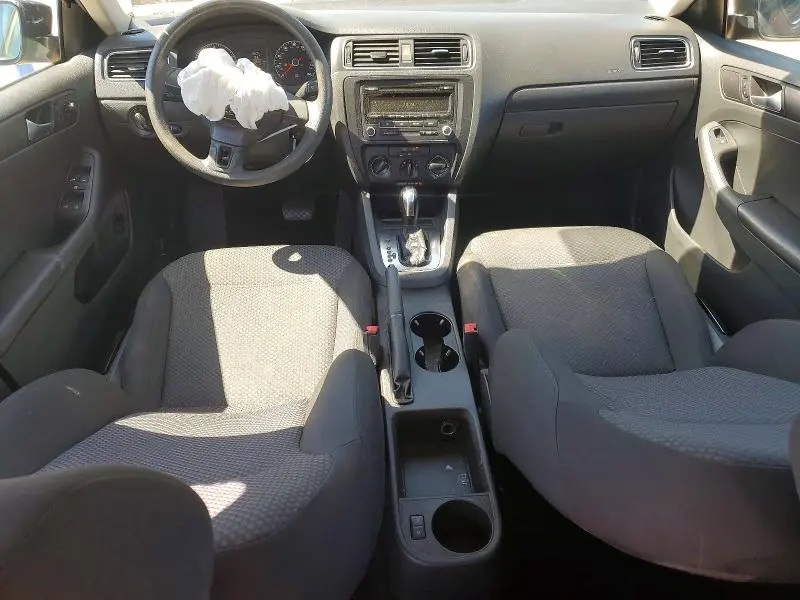 2013 VOLKSWAGEN JETTA BASE  