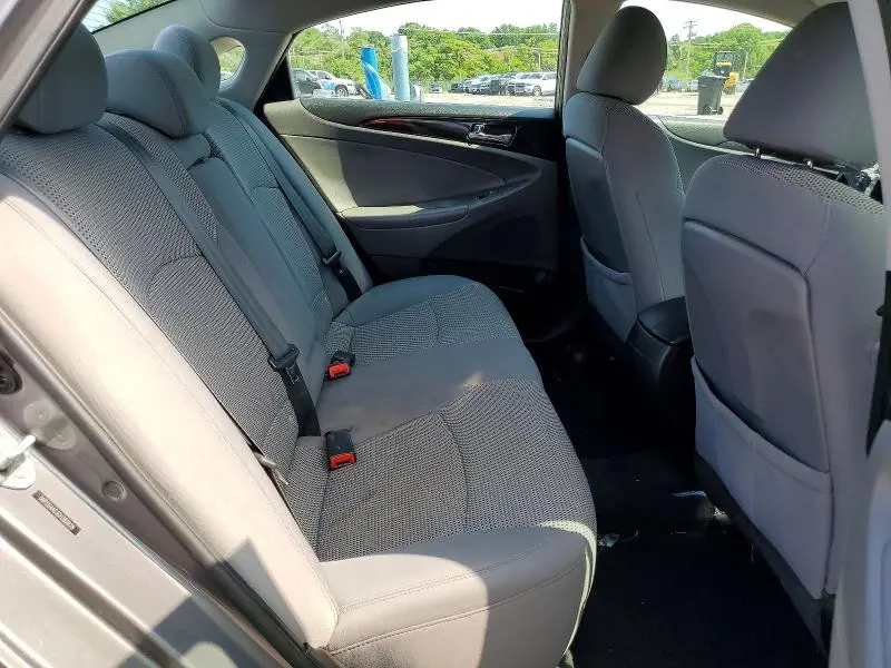 2012 HYUNDAI SONATA GLS  