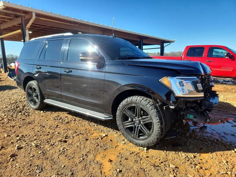 2021 FORD EXPEDITION XLT  