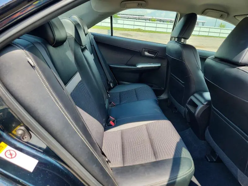 2014 TOYOTA CAMRY SE  