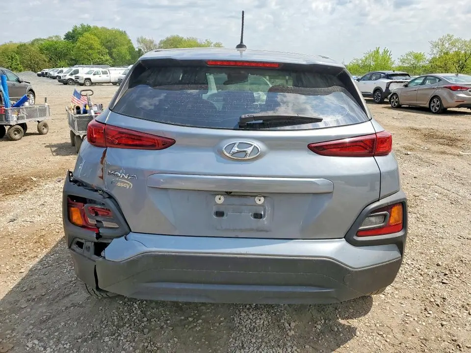 2021 HYUNDAI KONA SE  