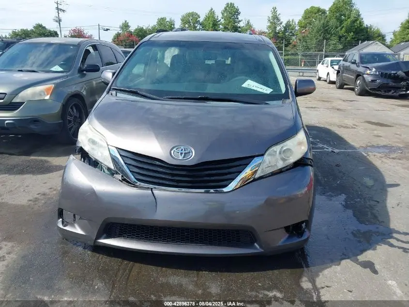 2013 TOYOTA SIENNA LE V6 8 PASSENGER