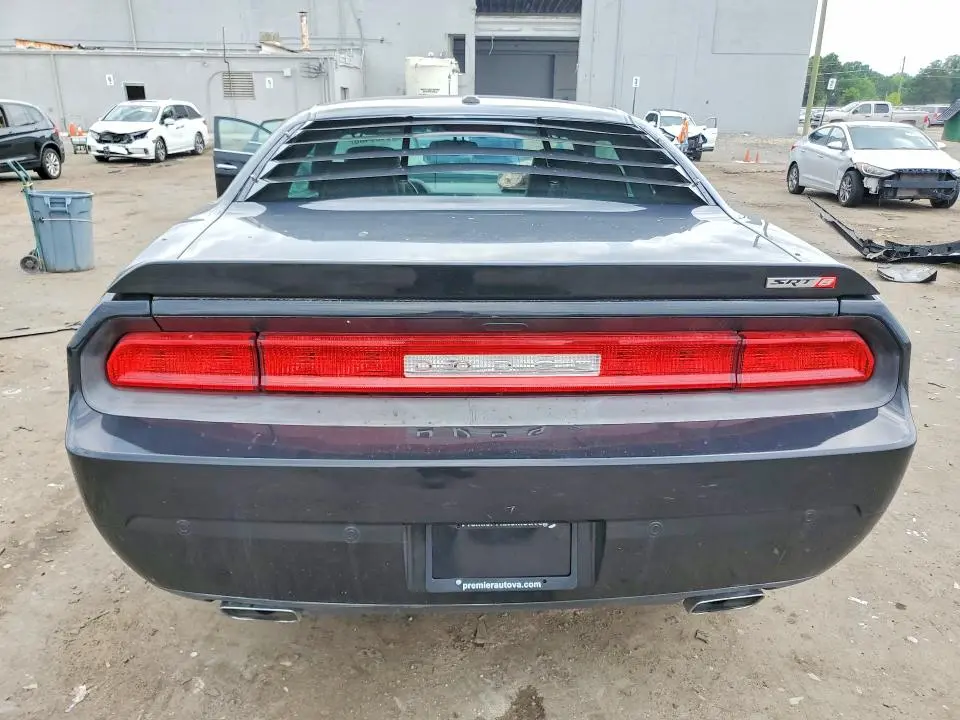 2013 DODGE CHALLENGER SRT-8  