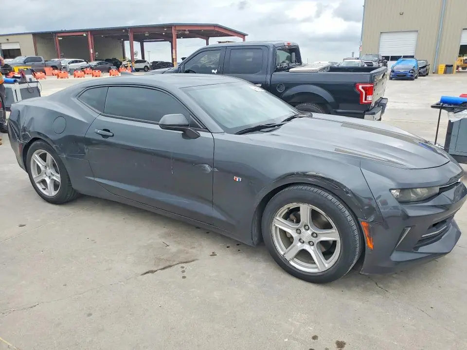 2018 CHEVROLET CAMARO LT  