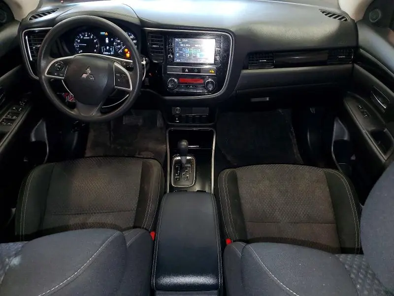 2019 MITSUBISHI OUTLANDER SE  