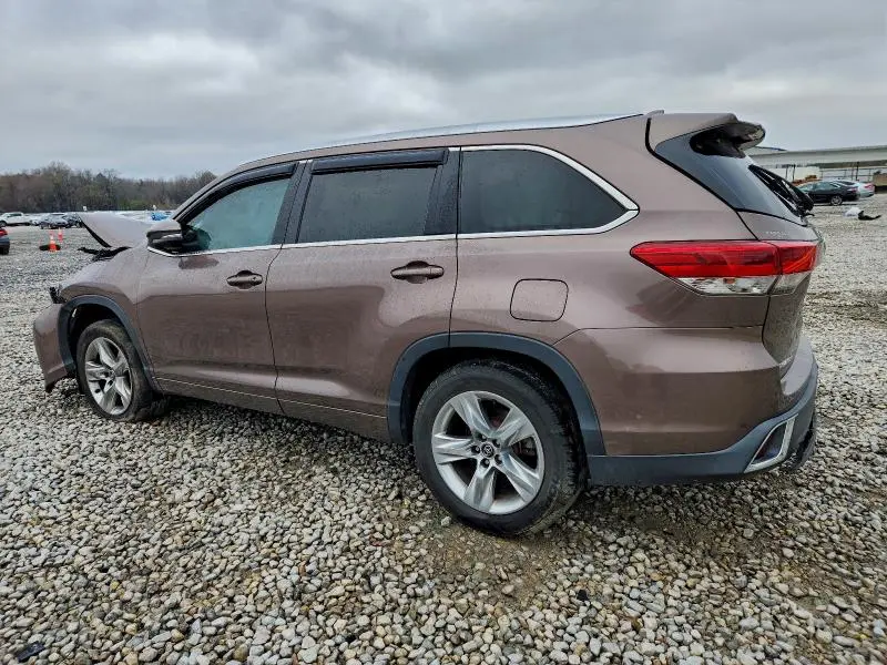2017 TOYOTA HIGHLANDER LIMITED  