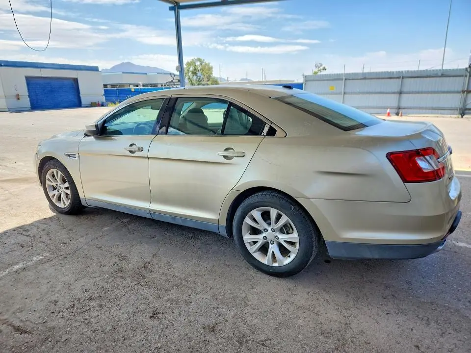 2010 FORD TAURUS SEL  
