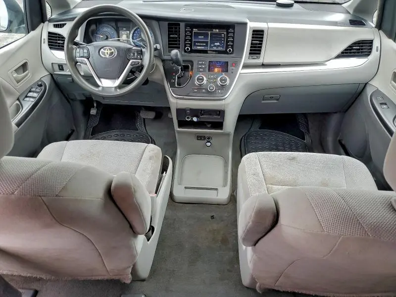 2020 TOYOTA SIENNA L  