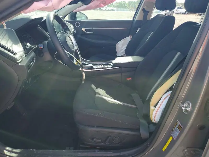 2022 HYUNDAI SONATA SEL  