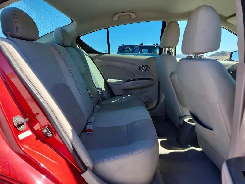 2015 NISSAN VERSA 1.6 SV  