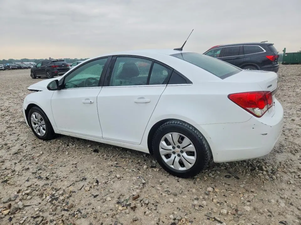 2012 CHEVROLET CRUZE LS  
