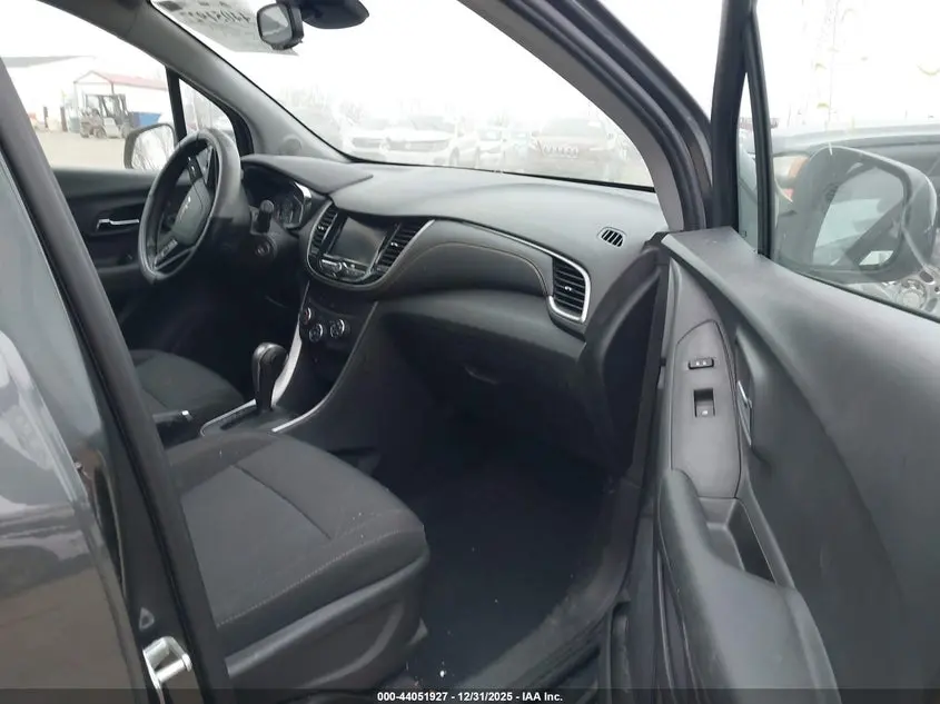 2020 CHEVROLET TRAX FWD LT