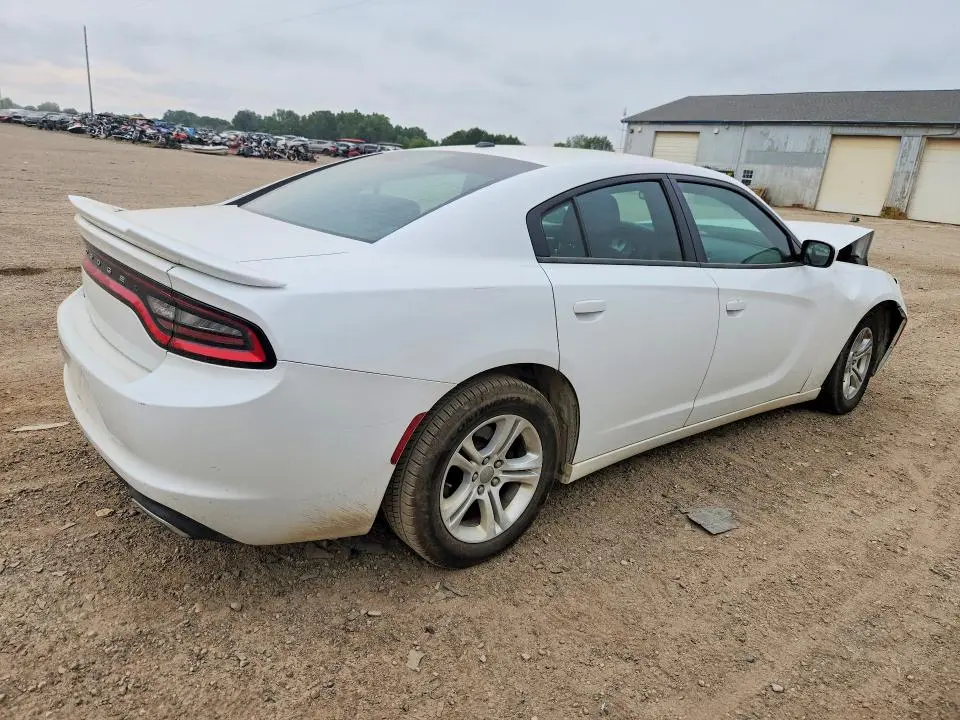 2015 DODGE CHARGER SE  