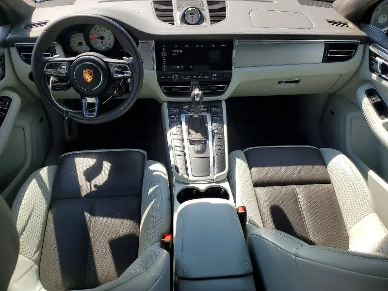 2021 PORSCHE MACAN TURBO  