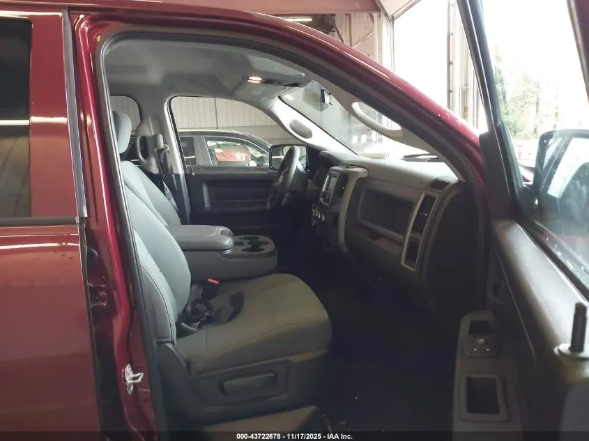 2019 RAM 1500 CLASSIC TRADESMAN  4X4 6'4 BOX