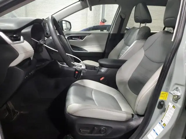 2022 TOYOTA RAV4 XLE PREMIUM  