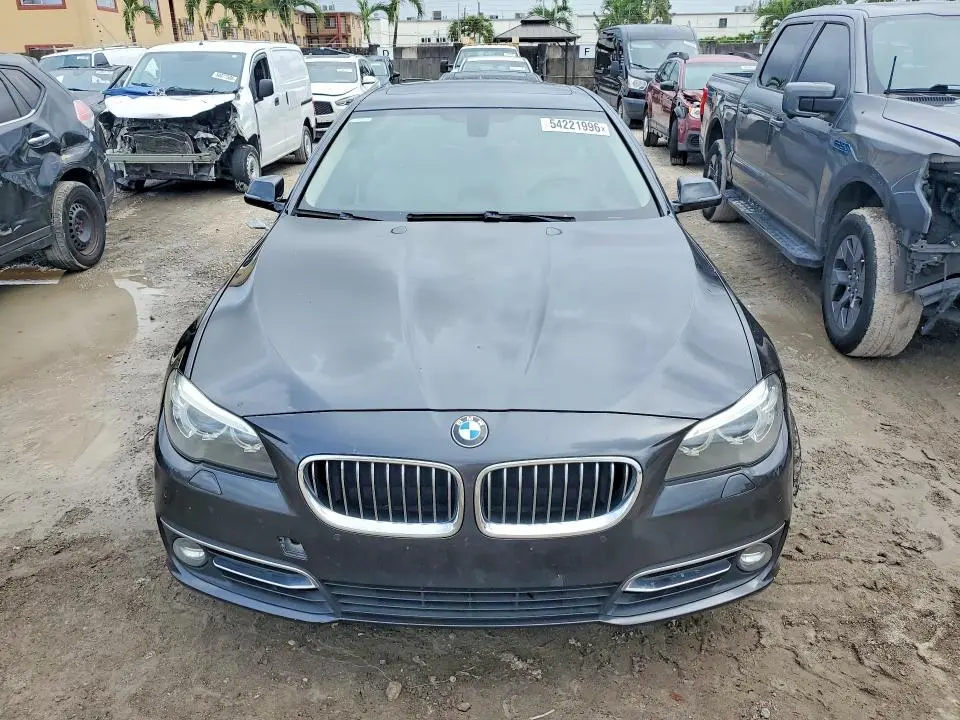 2016 BMW 528 XI  
