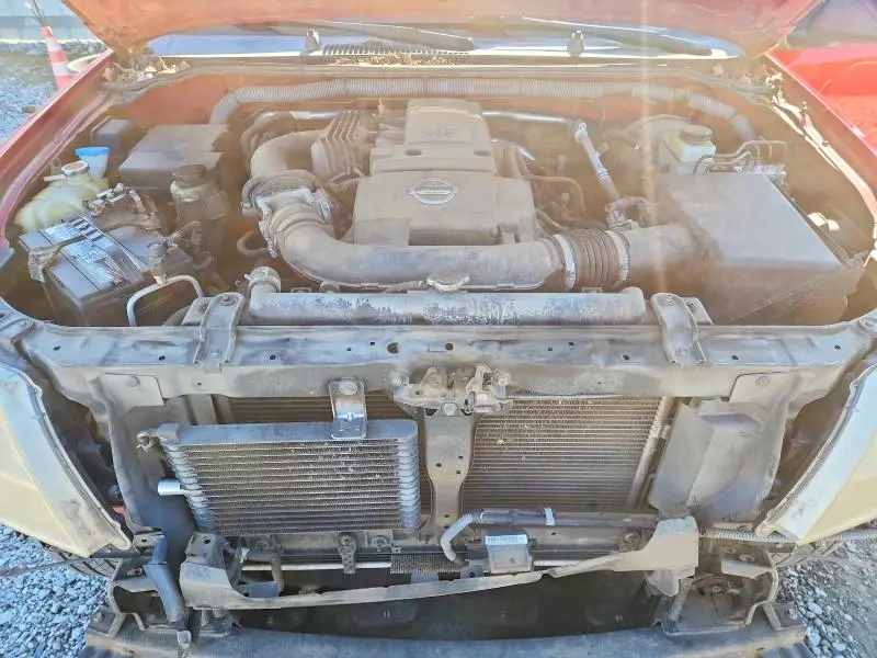 2010 NISSAN FRONTIER KING CAB SE  