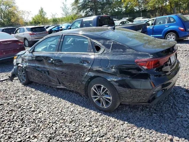 2023 KIA FORTE LX  