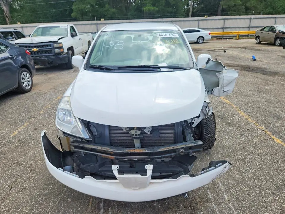 2012 NISSAN VERSA 1.8 S  