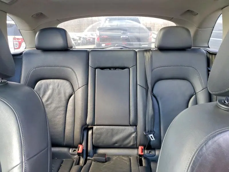 2011 AUDI Q5 PREMIUM PLUS  