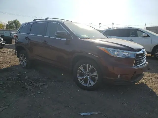 2016 TOYOTA HIGHLANDER LE  