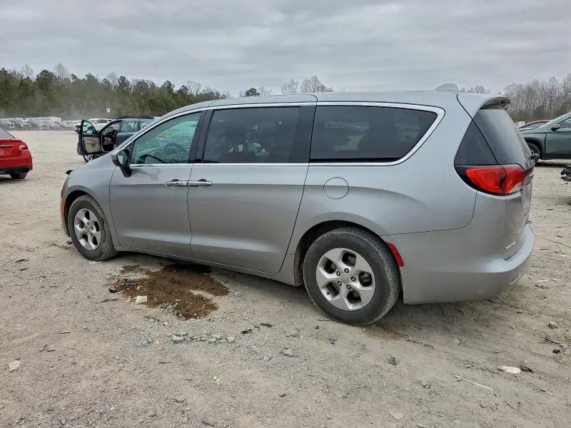 2017 CHRYSLER PACIFICA LX  