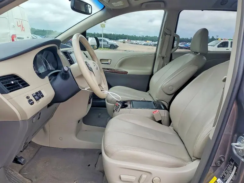 2012 TOYOTA SIENNA XLE 8-PASSENGER  