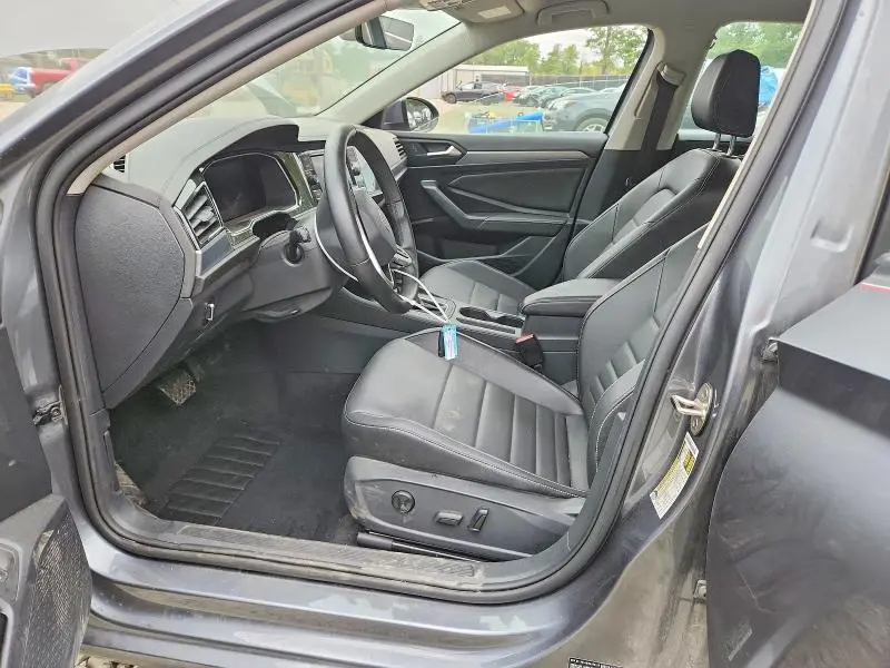 2022 VOLKSWAGEN JETTA SE  
