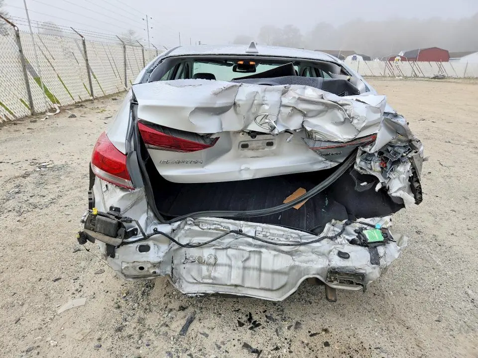 2017 HYUNDAI ELANTRA LIMITED  