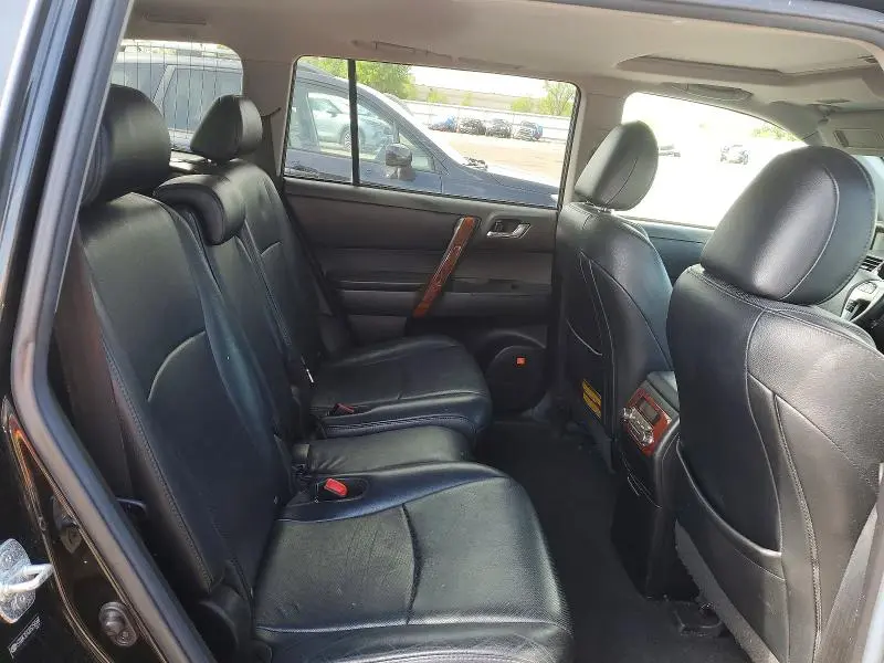 2013 TOYOTA HIGHLANDER LIMITED  