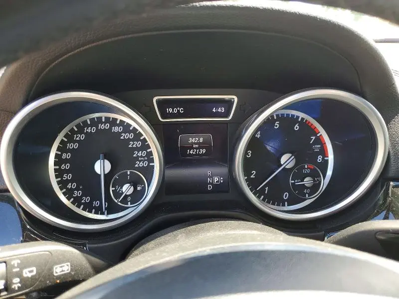 2015 MERCEDES-BENZ GL 550 4MATIC  