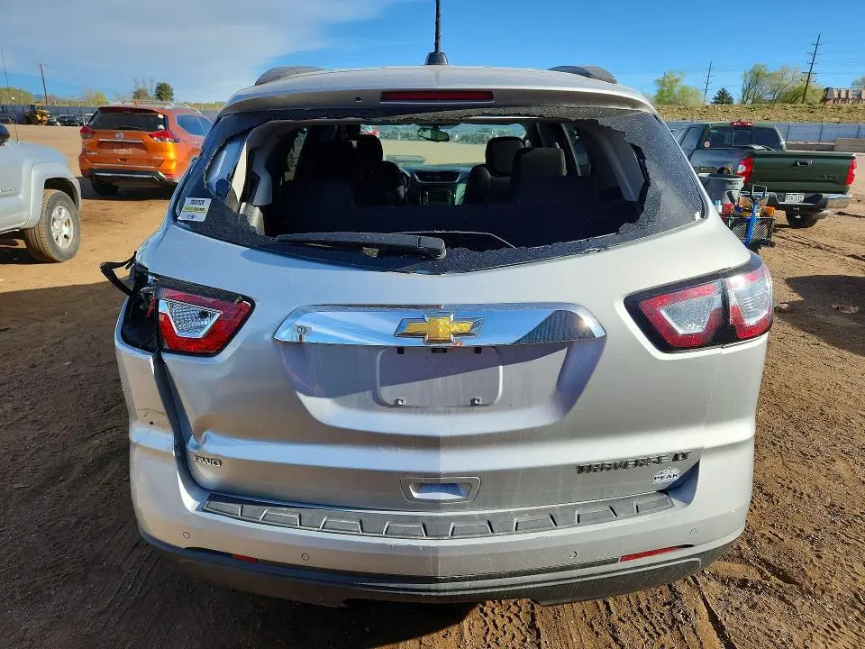 2016 CHEVROLET TRAVERSE LT  