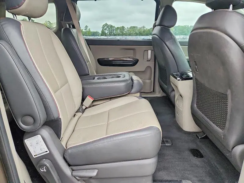 2015 KIA SEDONA EX  