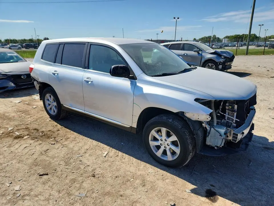 2013 TOYOTA HIGHLANDER BASE  