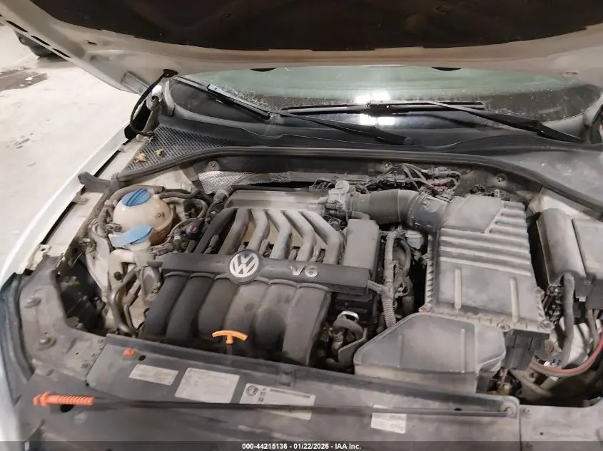 2013 VOLKSWAGEN PASSAT 3.6L V6 SEL PREMIUM