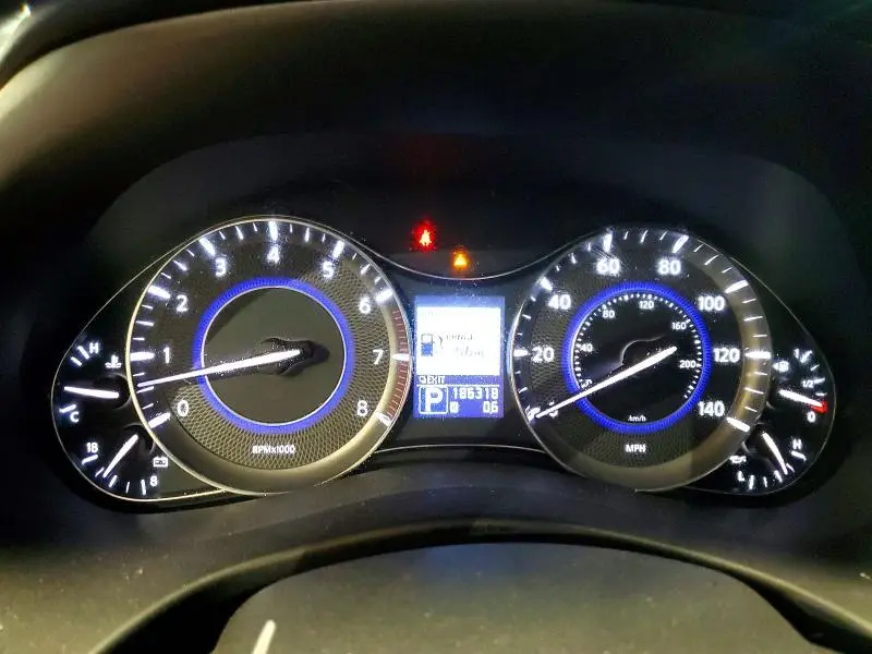 2011 INFINITI QX56 BASE  