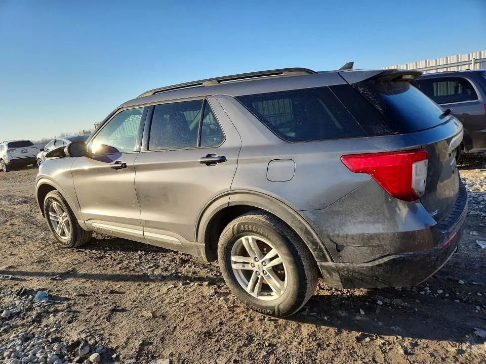 2022 FORD EXPLORER XLT  