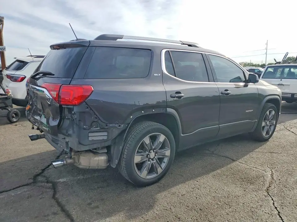 2018 GMC ACADIA SLT-2  